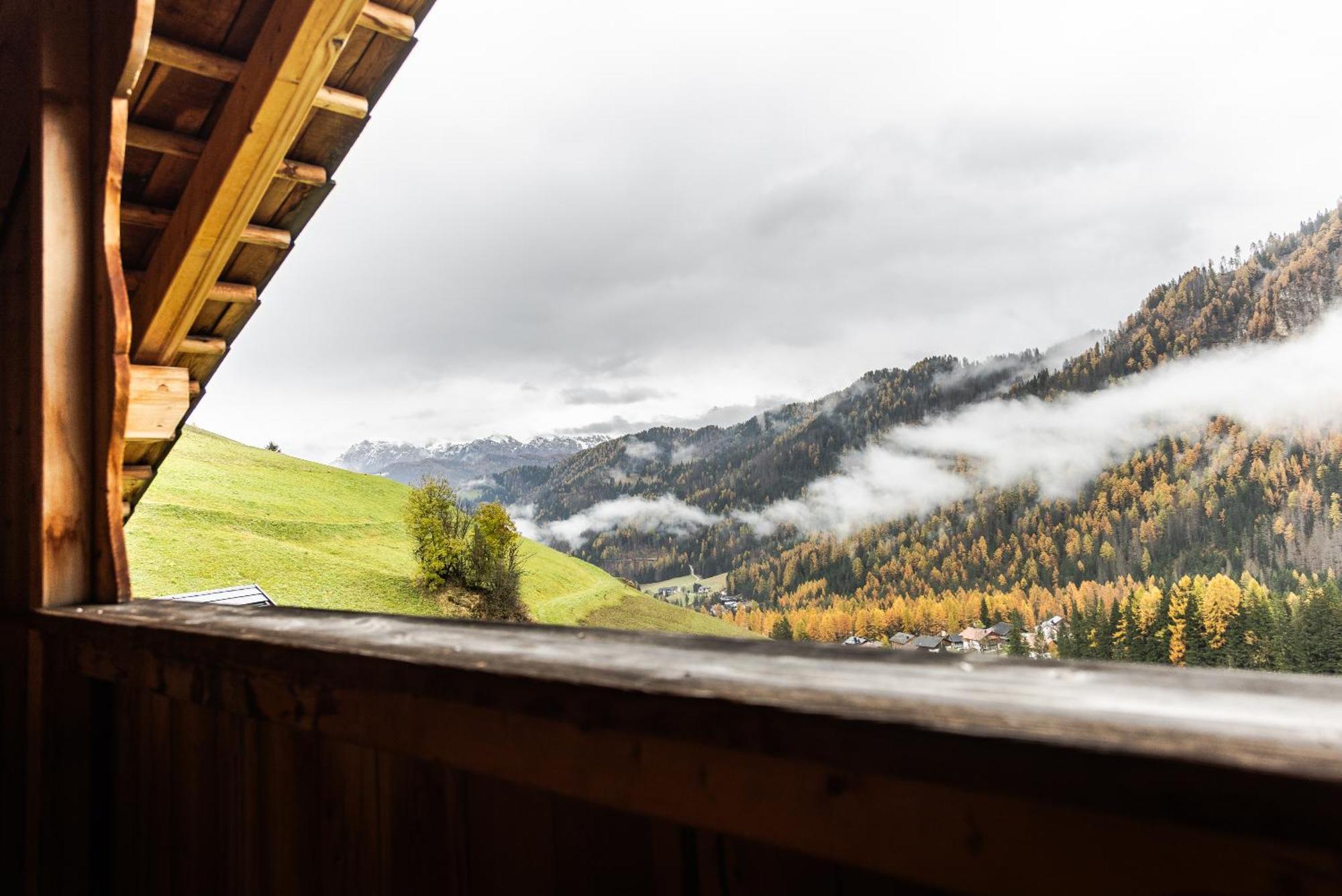 Hotel Pension Odles San Martino in Badia Exterior photo